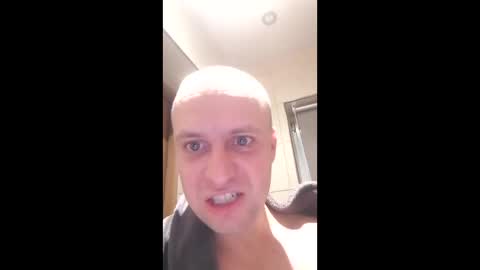 andrew3356577 online show from January 17, 10:51 pm