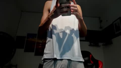 Snapshot of andrew_2811 chatting on September 23, 2:38 am andrew_2811 online show from September 23, 2:38 am