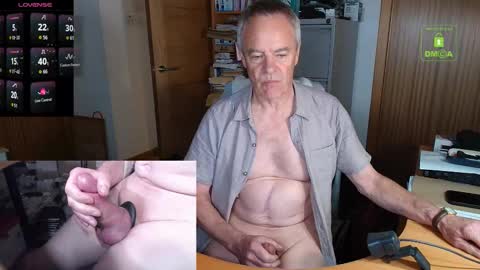 Snapshot of andrew_9999 chatting on September 28, 12:08 am Andrew online show from September 28, 12:08 am