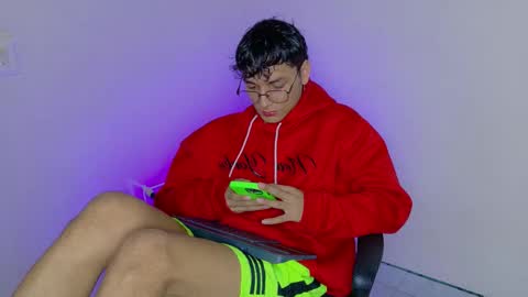 andres online show from November 27, 3:58 am