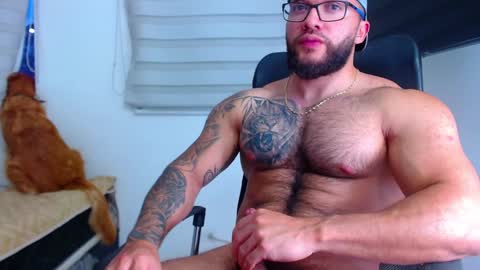 Snapshot of andrew_holden__ chatting on January 24, 11:12 pm andrew_holden__ online show from January 24, 11:12 pm