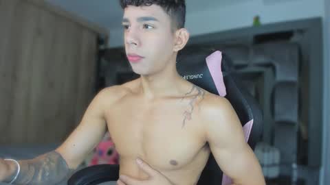 Andrew M. online show from November 19, 8:46 am