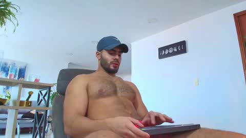 ANDREW WEST online show from November 7, 2:41 pm