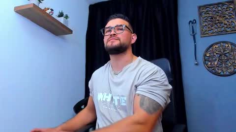 Andrew Diaz online show from February 2, 5:37 am