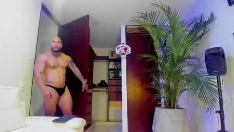 Snapshot of andrewjohnson0 chatting on February 24, 4:58 pm Andrew Johnson online show from February 24, 4:58 pm