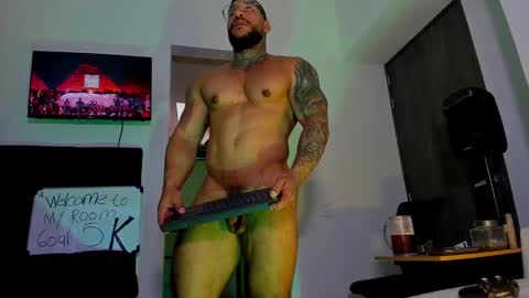 Snapshot of andrewjohnson0 chatting on September 23, 6:58 pm Andrew Johnson online show from September 23, 6:58 pm