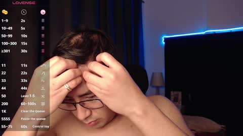 andrewmhilton_ online show from October 7, 6:53 am