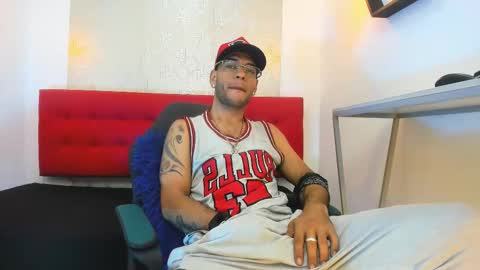   online show from December 2, 7:56 pm