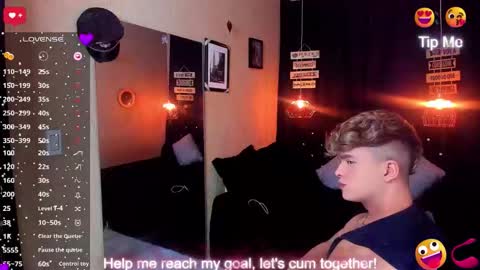      online show from November 25, 8:07 pm