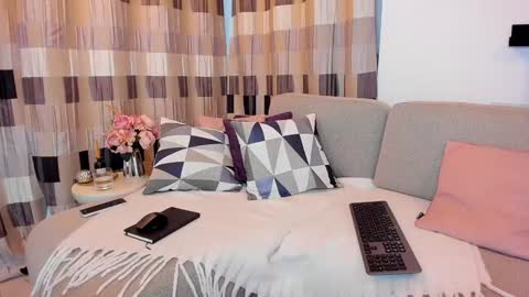 Andromeda online show from February 4, 6:36 am