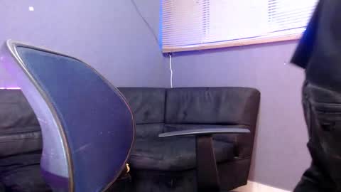 Snapshot of andy_bapho chatting on September 28, 3:10 pm ANDY online show from September 28, 3:10 pm