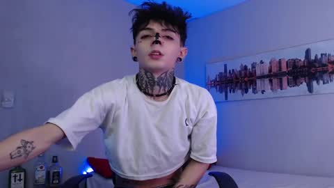Snapshot of andy_bapho chatting on January 17, 3:00 pm ANDY online show from January 17, 3:00 pm