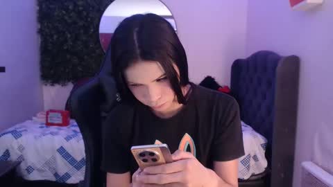 Snapshot of andy_bell_x chatting on March 11, 2:42 am ANDY online show from March 11, 2:42 am