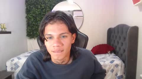 andy_dan1 online show from February 5, 6:59 pm