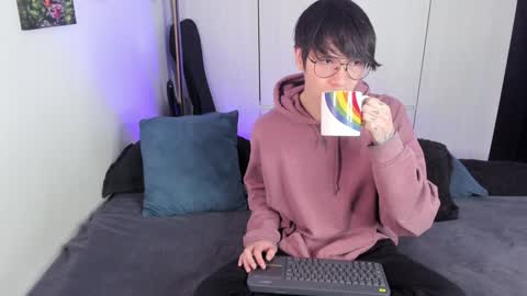 Snapshot of andy_twiink chatting on January 3, 5:17 am twx Andy twink3 online show from January 3, 5:17 am