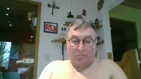 andybayern online show from March 11, 6:16 am