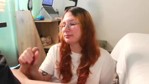 Snapshot of andycherrysecrets chatting on October 18, 4:11 pm Cherry online show from October 18, 4:11 pm