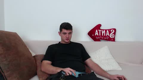 Andy Fame online show from December 14, 2:51 am