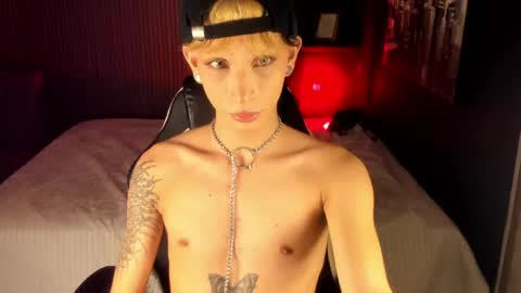 Andy online show from April 13, 9:52 pm