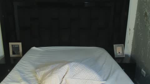 Snapshot of andywiills chatting on January 23, 12:35 am Andy online show from January 23, 12:35 am