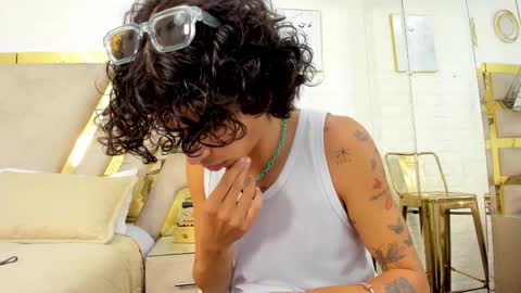 andyxibrat online show from November 18, 7:17 pm