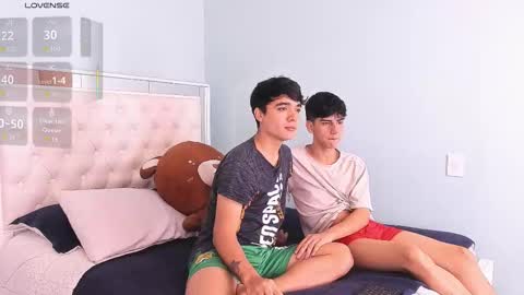 Snapshot of andyy_big_cock chatting on October 11, 3:48 pm Andy online show from October 11, 3:48 pm