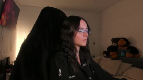      online show from March 1, 3:00 am