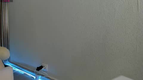 Anne online show from November 10, 9:23 am