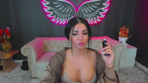 Snapshot of anemariejolie chatting on September 28, 4:16 pm Anne online show from September 28, 4:16 pm