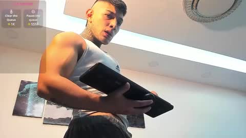 Angel online show from February 4, 5:53 am