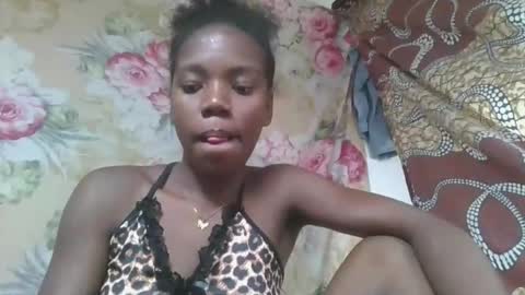 angeeliine online show from April 10, 8:30 am