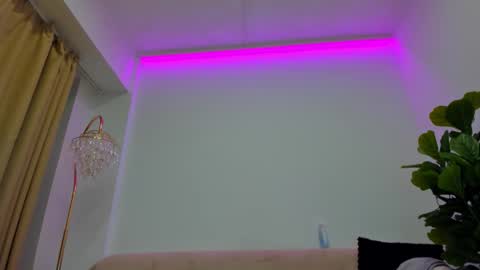 angel__vibe online show from February 26, 10:13 pm