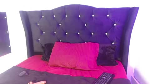 Angel  online show from April 7, 12:51 pm