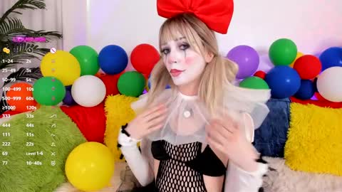 Claire - be back soon online show from April 1, 9:01 pm