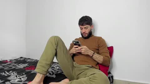 Snapshot of angel_damons_ chatting on March 1, 1:07 pm Angel Damons online show from March 1, 1:07 pm