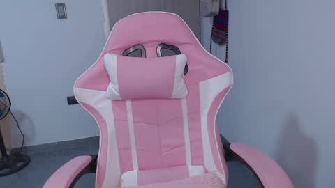 Angel Girl online show from April 8, 10:13 pm