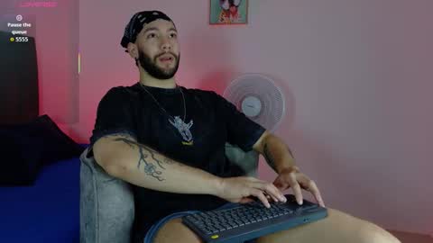 angel_kyrozz online show from March 18, 7:09 pm