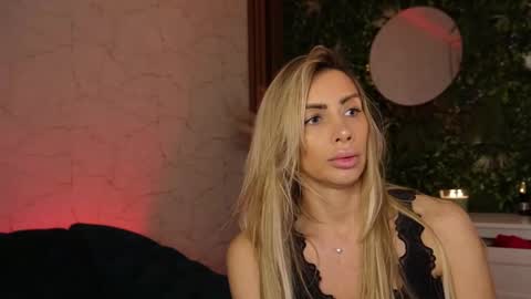 Anysia online show from December 22, 5:14 am