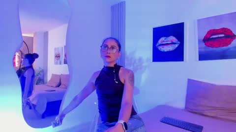 Snapshot of angela_donnato chatting on February 23, 3:45 am A N G E LA. online show from February 23, 3:45 am