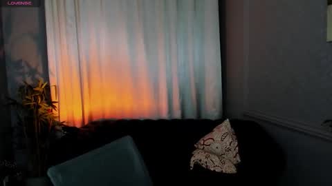 Snapshot of angela_fog chatting on September 12, 9:17 pm angela_fog online show from September 12, 9:17 pm
