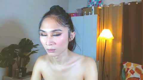 angela online show from January 13, 11:45 pm