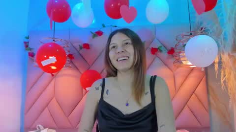 Snapshot of angelaa_cute chatting on February 15, 12:43 pm ANGELA online show from February 15, 12:43 pm