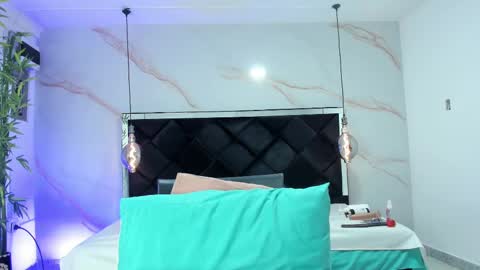 Snapshot of angelaa_cute chatting on September 12, 12:29 pm ANGELA online show from September 12, 12:29 pm