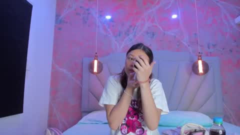 Snapshot of angelaa_cute chatting on February 27, 12:23 pm ANGELA online show from February 27, 12:23 pm
