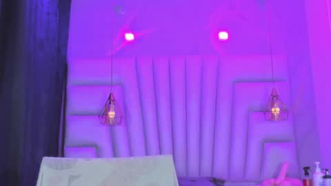 ANGELA online show from April 9, 12:11 pm