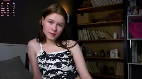 Mary online show from December 19, 12:22 pm