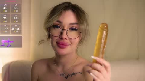 Snapshot of angelbengs chatting on February 28, 12:42 pm Hi my name is Anny HOT PVT IS OPEN MY FAV PATTER IS 57 online show from February 28, 12:42 pm