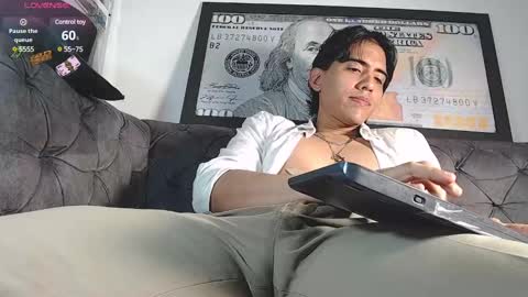 Snapshot of angelbianchi chatting on December 17, 9:16 pm Angel Bianchi online show from December 17, 9:16 pm