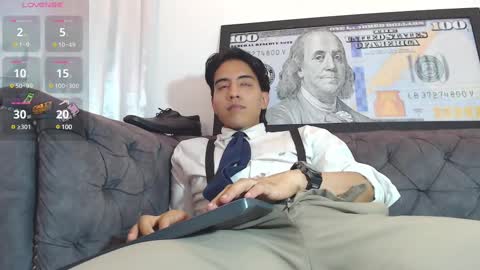 Snapshot of angelbianchi chatting on December 9, 11:13 pm Angel Bianchi online show from December 9, 11:13 pm