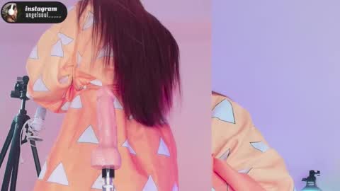 angel online show from November 26, 8:55 am